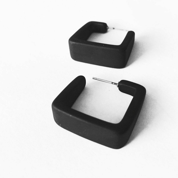 Frosted Vintage Lucite Square Hoop Earrings - Picture 3 of 5